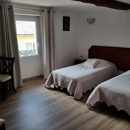 Hotel Restaurant Le Lachens 3*