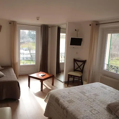 Hotel Restaurant Le Lachens 3*